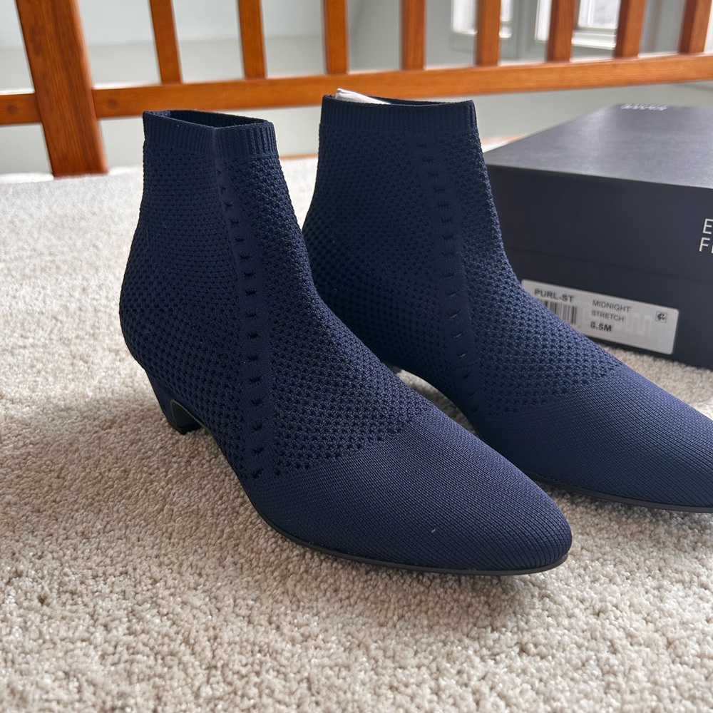 Eileen Fisher Purl bootie. 8.5. NWT
